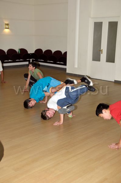  b-boy Химки Нажмите, чтобы посмотреть в полный размер 