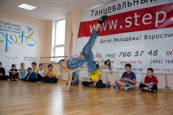  брейк позы для фотографий Нажмите, чтобы посмотреть в полный размер 