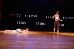 7512-modern-jazz_tancy_himki_step-su_vystuplenie_na_scene.jpg