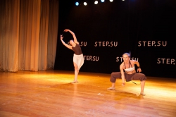 9054-modern-jazz_tancy_himki_step-su_vystuplenie_na_scene.jpg