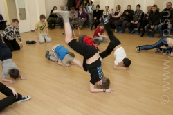 break-dance-8329.jpg 