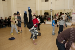 break-dance-8344.jpg 