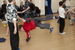 break-dance-8350.jpg 