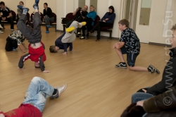 break-dance-8382.jpg 