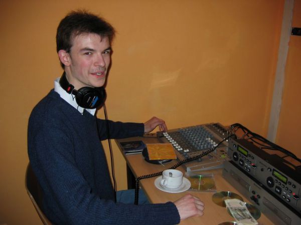  DJ Илья в школе танцев step.Su Нажмите, чтобы посмотреть в полный размер 